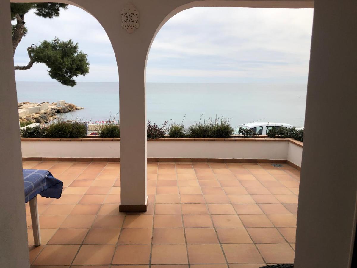 Acogedora casa en Cap Negret, ubicada a primera línea de la playa. Altea Exterior foto